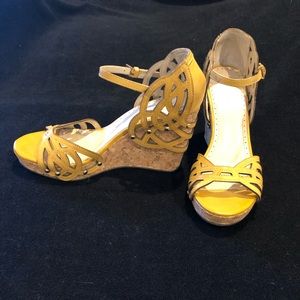 Adrienne Vittadini Wedges